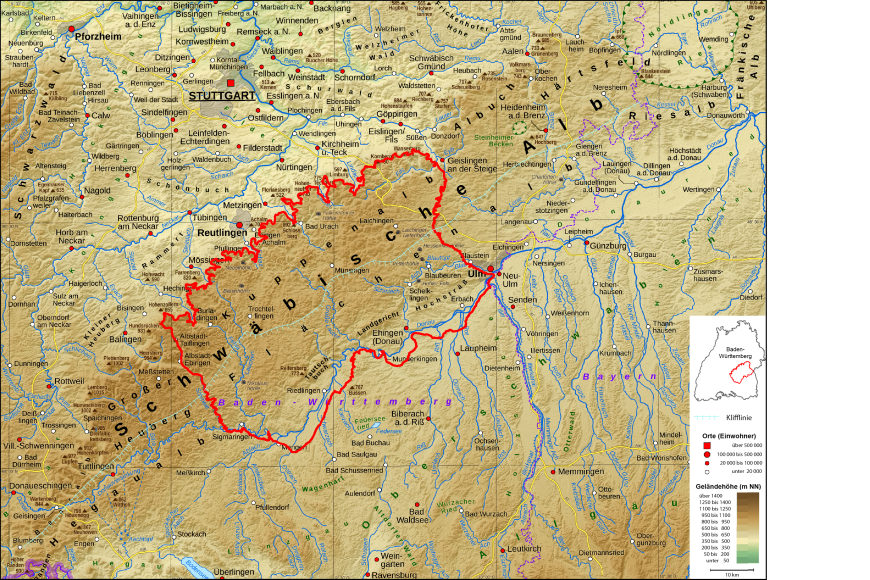 Reliefkarte des hydrogeologischen Großraumes Schwäbische Alb mit der Hydrogeologischen Region Mittlere Alb (rot umrandet) Blick auf eine farbige Reliefkarte der Schwäbischen Alb. Die Hydrogeologische Region Mittlere Alb ist rot umrandet.