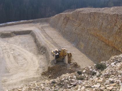 Abbau auf der oberen Sohle im Steinbruch Neuhausen ob Eck. Abbau auf der oberen Sohle im Steinbruch Neuhausen ob Eck.