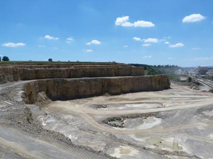 Übersicht über den Steinbruch Zimmern ob Rottweil-Horgen Übersicht über den Steinbruch Zimmern ob Rottweil-Horgen