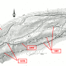 Schwarzweißer Kartenausschnitt entlang der Autobahn 81 mit modellierten Höhenlinien und Abrisskanten mehrerer Hangrutschungen.