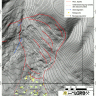 Modellierte Geländekarte eines Bergrutsches in Grautönen, mit Höhenlinien und Rutschungslinien, basierend auf einem Luftbild. 